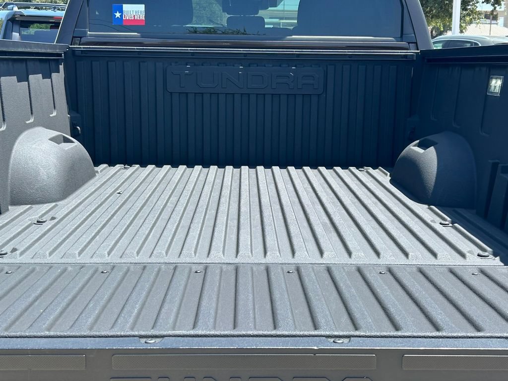 Used 2025 Toyota Tundra Limited AWD/4WD image 14