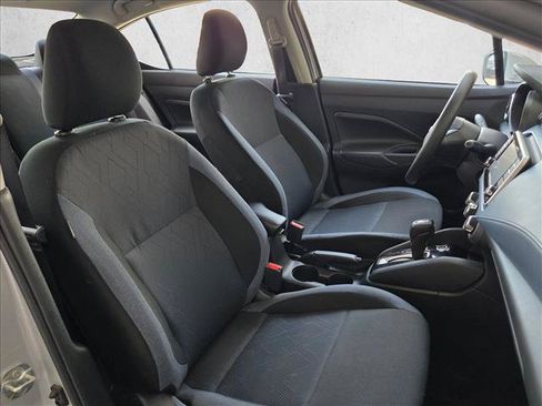 Used 2025 Nissan Versa SV FWD image 20