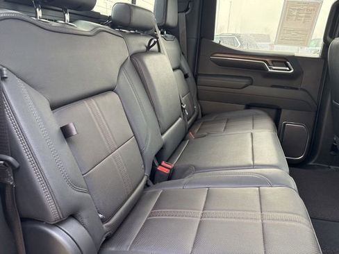 Used 2024 Chevrolet Silverado 1500 High Country image 19