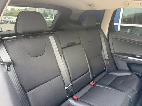 Used 2015 Volvo XC60 T5 FWD image 24