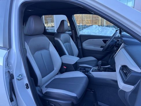 Used 2025 Subaru Forester Limited image 8