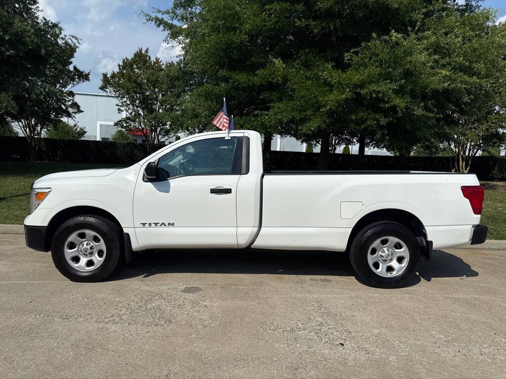 Used 2017 Nissan Titan S AWD/4WD image 5