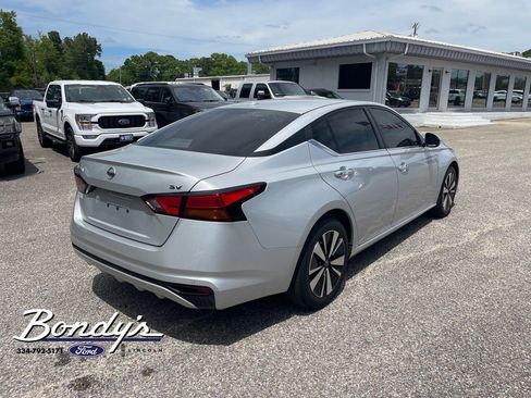 Used 2021 Nissan Altima 2.5 SV image 15