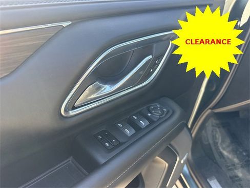 Used 2023 Chevrolet Suburban LT image 43