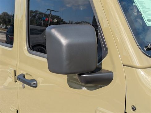 New 2026 Jeep Gladiator Mojave image 11