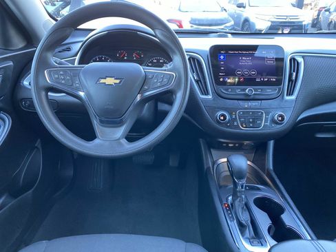 Used 2023 Chevrolet Malibu LT image 10