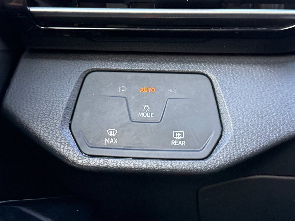 Used 2024 Volkswagen ID.4 2WD image 20