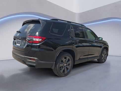 New 2026 Honda Pilot Sport image 6