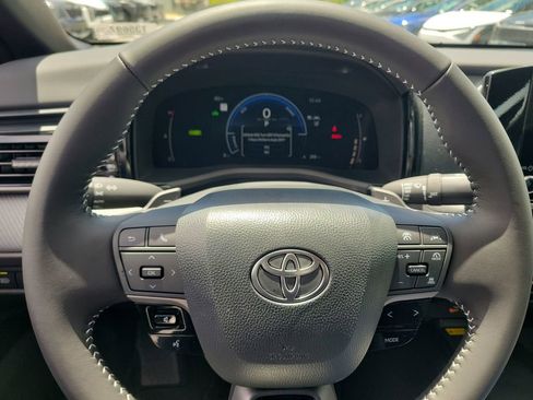 New 2026 Toyota Camry SE w/ Convenience Package FWD image 8