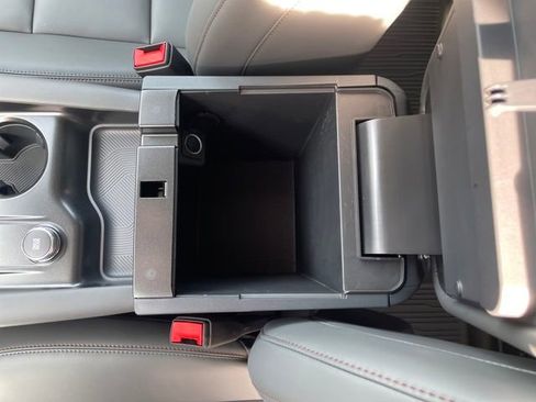 New 2026 Ford Explorer Active w/ Active Comfort Package image 25