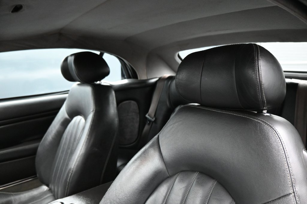 Used 2004 Jaguar XK8 Convertible RWD image 12