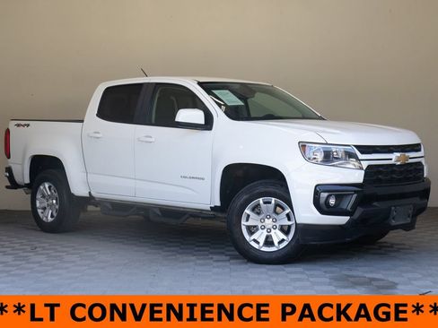 Used 2022 Chevrolet Colorado LT w/ LT Convenience Package AWD/4WD image 2