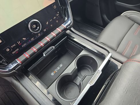 Used 2025 GMC Yukon AT4 Ultimate w/ LPO, Floor Liner Package image 21