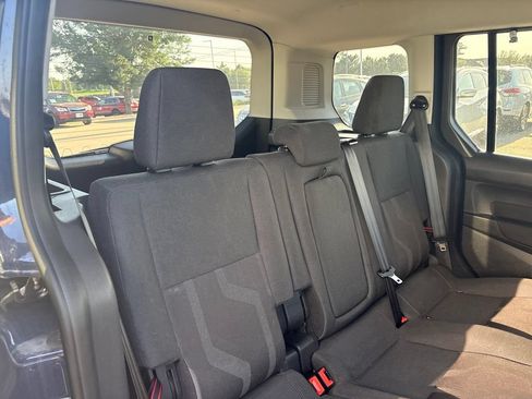 Used 2017 Ford Transit Connect XLT FWD image 28