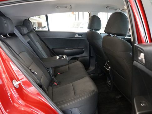 Used 2022 Kia Sportage LX image 12