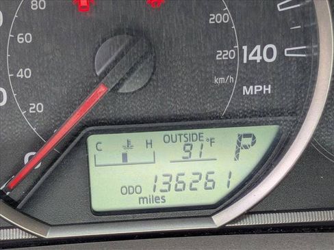 Used 2014 Toyota RAV4 XLE FWD image 10