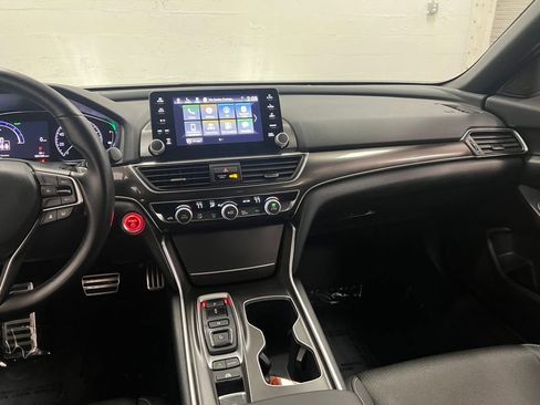 Used 2022 Honda Accord Sport image 17