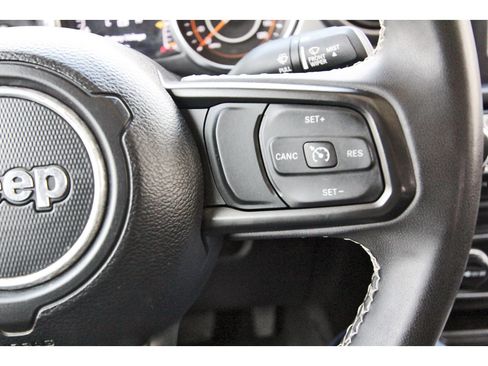 Used 2023 Jeep Gladiator Sport AWD/4WD image 20