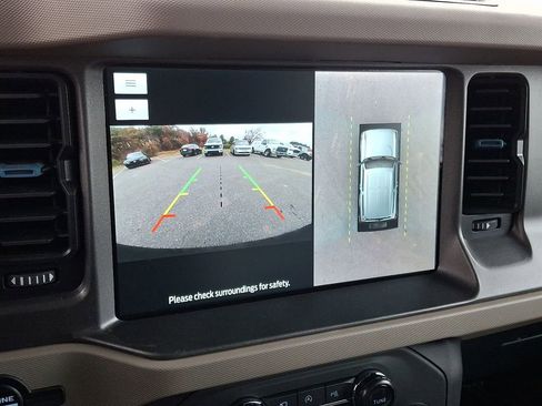 Certified 2024 Ford Bronco Wildtrak image 18