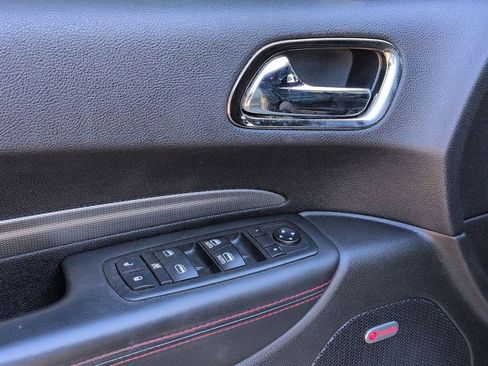 Used 2018 Dodge Durango R/T image 9