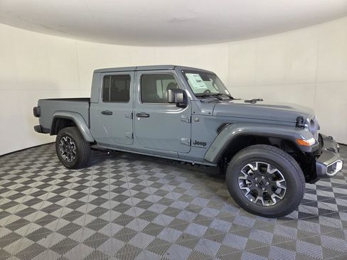 New 2026 Jeep Gladiator Sport image 4