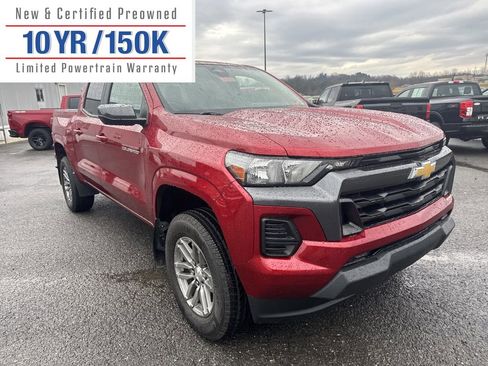 Used 2024 Chevrolet Colorado LT image 3