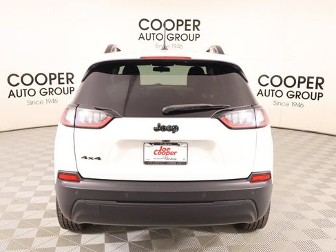 Used 2020 Jeep Cherokee Latitude Plus AWD/4WD image 21