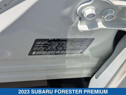 Certified 2023 Subaru Forester Premium AWD/4WD image 38