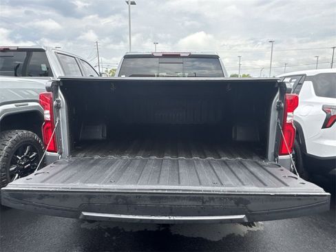 Used 2021 Chevrolet Silverado 1500 High Country image 30