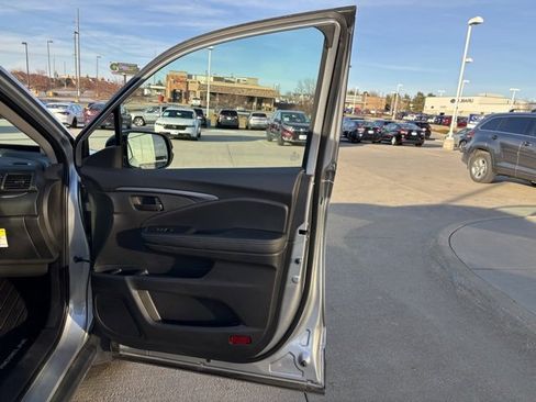 Certified 2025 Honda Ridgeline Sport+ image 20