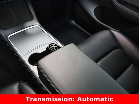 Used 2024 Tesla Model Y Long Range image 17