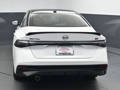 New 2026 Nissan Sentra SR w/ Floor Mat Package FWD image 6
