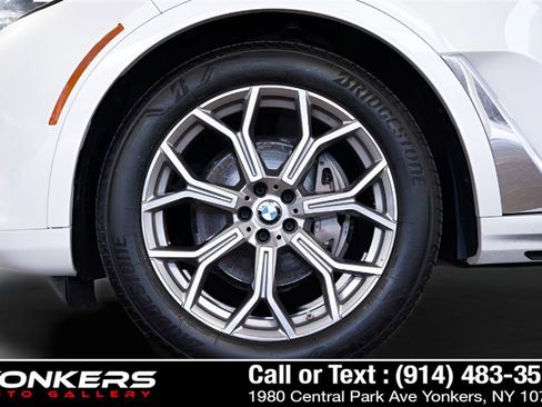 Used 2022 BMW X7 xDrive40i w/ Executive Package AWD/4WD image 88