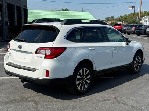 Used 2016 Subaru Outback 2.5i Limited AWD/4WD image 16