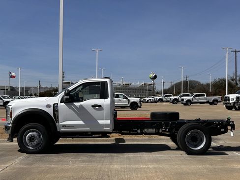 New 2026 Ford F600 4x4 Regular Cab Super Duty w/ XL Chrome Package image 3