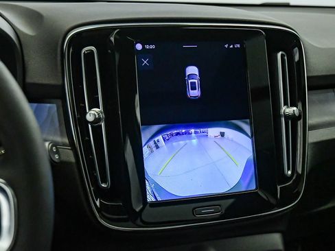 Certified 2023 Volvo XC40 Recharge Plus AWD/4WD image 21