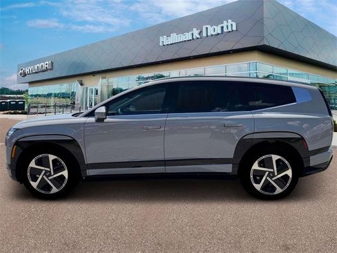 New 2026 Hyundai Ioniq 9 Limited image 3