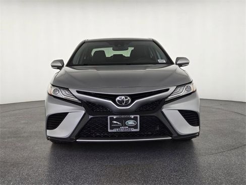 Used 2020 Toyota Camry XSE image 8