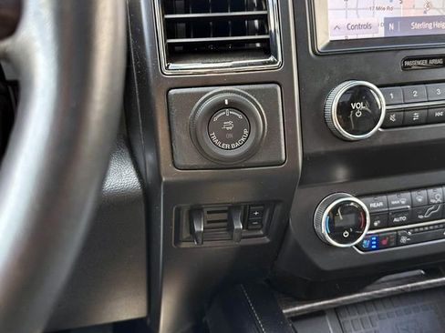 Used 2021 Ford Expedition Max Limited AWD/4WD image 21