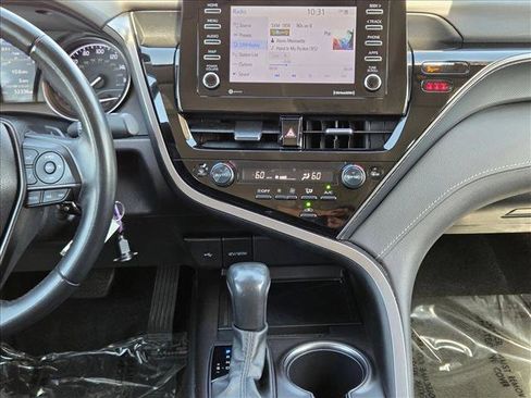 Used 2024 Toyota Camry SE FWD image 15