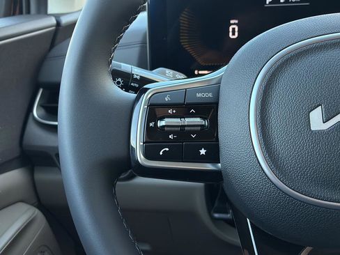 New 2026 Kia Carnival EX FWD image 27