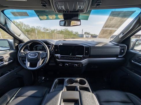 Used 2024 GMC Sierra 1500 SLT image 19