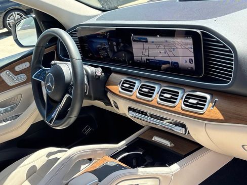 Used 2026 Mercedes-Benz GLE 450e 4MATIC image 29