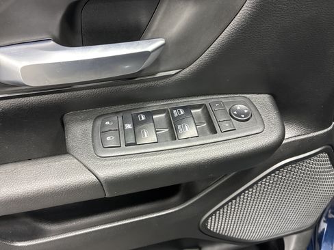 Used 2019 RAM 1500 Tradesman AWD/4WD image 19