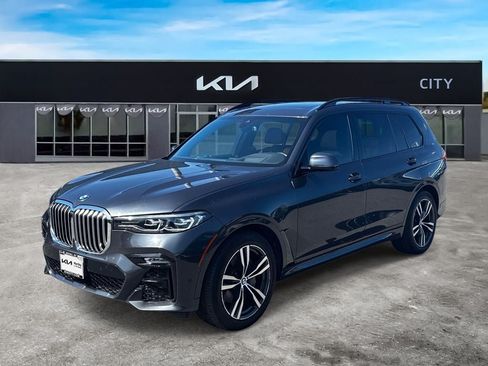 Used 2019 BMW X7 xDrive40i w/ Premium Package AWD/4WD image 4