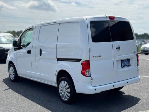 Used 2021 Nissan NV200 SV w/ Back Door Glass Package image 5