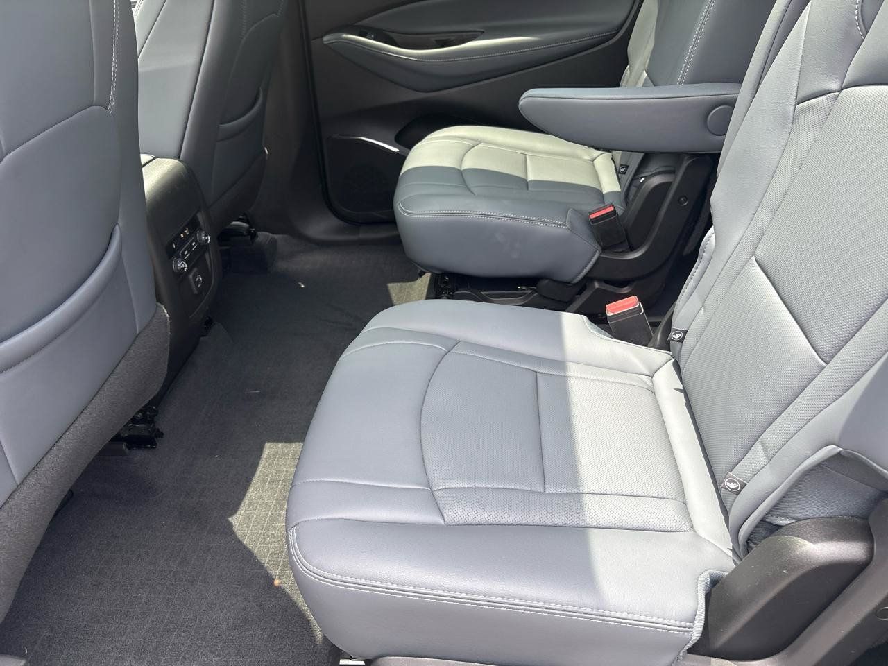 Used 2023 Buick Enclave Essence w/ Experience Buick Package FWD image 24