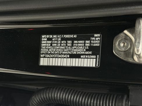 Certified 2026 Porsche Cayenne Coupe AWD/4WD image 60