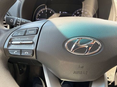 Used 2019 Hyundai Kona SE FWD image 21