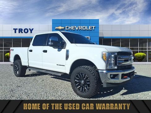 Used 2019 Ford F250 XLT w/ XLT Value Package image 1